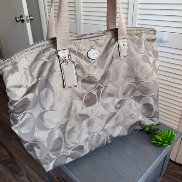 Y2K Coach signature nylon getaway tote project bag taupe - Picture 2 of 10